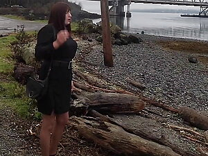 Outdoor crossdresser
