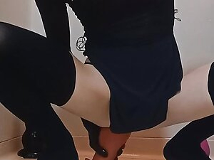 Cecilia-Kuro's Huge Dildo
