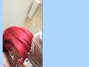 Red hair and straight tail