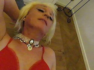 Dinner is served, hot date with Tinna Torride in the kitchen