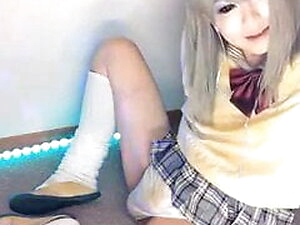 miinamiina schoolgirl in shop 1
