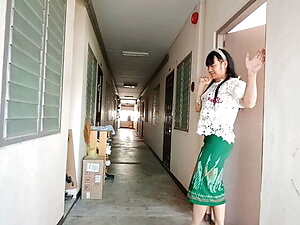 Dress Set thai Show