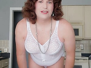 Soft, smooth and curvy, in new foundation wear!