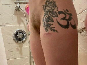 FTM jerk off in the shower
