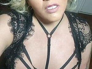 Being Seduced By A Beautiful Exotic Shemale Ts Katie Klark