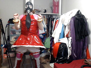PVC Sissy Cosplay Amy Rose Gasmask Breathplay with Vibrator