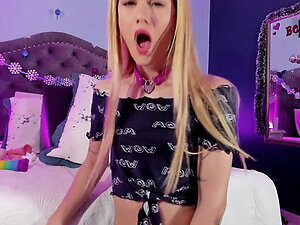 Tgirl Mariajosex with Goergous Fem Face... She Needs Sex
