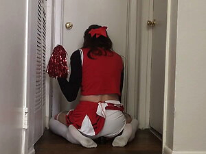 Cheerleader Loves To Ride Her Dildo